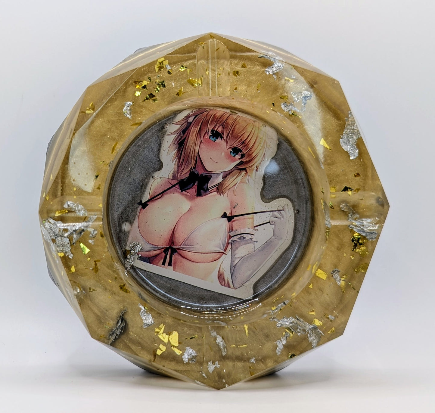 ✨ Anime Waifu Resin Ashtray – Gold & Silver Foil Glitter ✨
