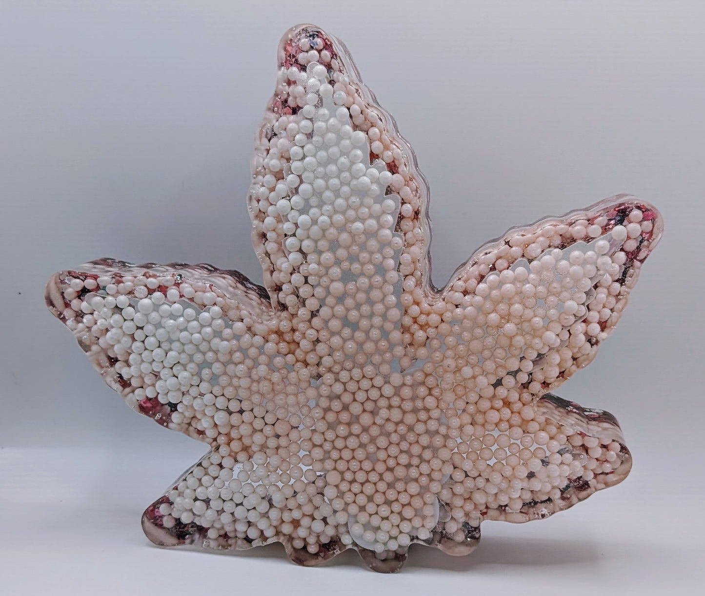 Hello Kitty Pearl Resin Leaf Ashtray